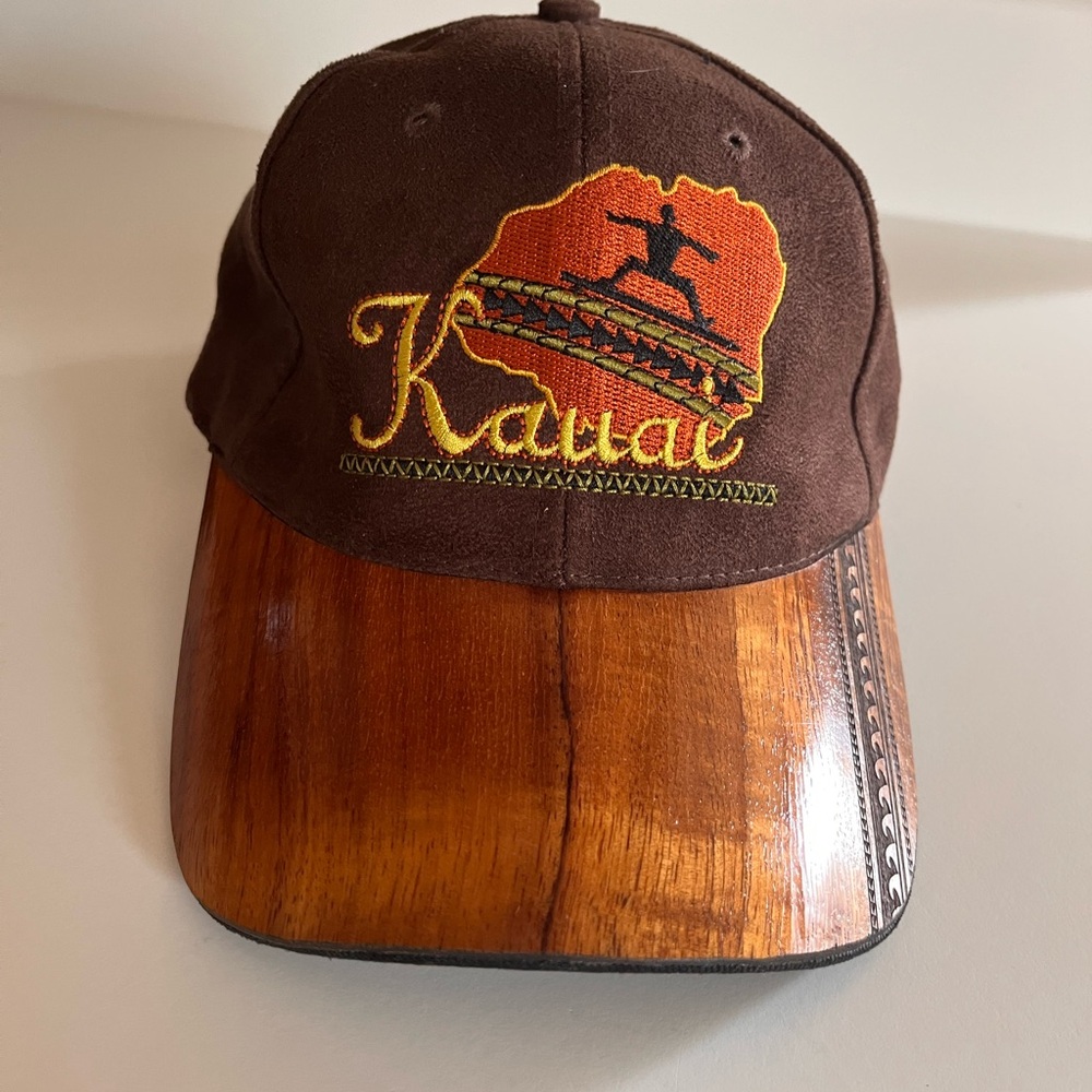 Koa Wood Brown Kauai Island Hat w/ Tribal Waves Rim